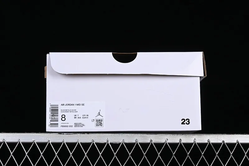 All categories Air Jordan Jordan series basketball shoes Air Jordan 1 Mid Air Jordan 1 Mid SE "Black Chrome" AJ1 Joe 1 Smoked Panda mid-top basketball shoes FB9892-002